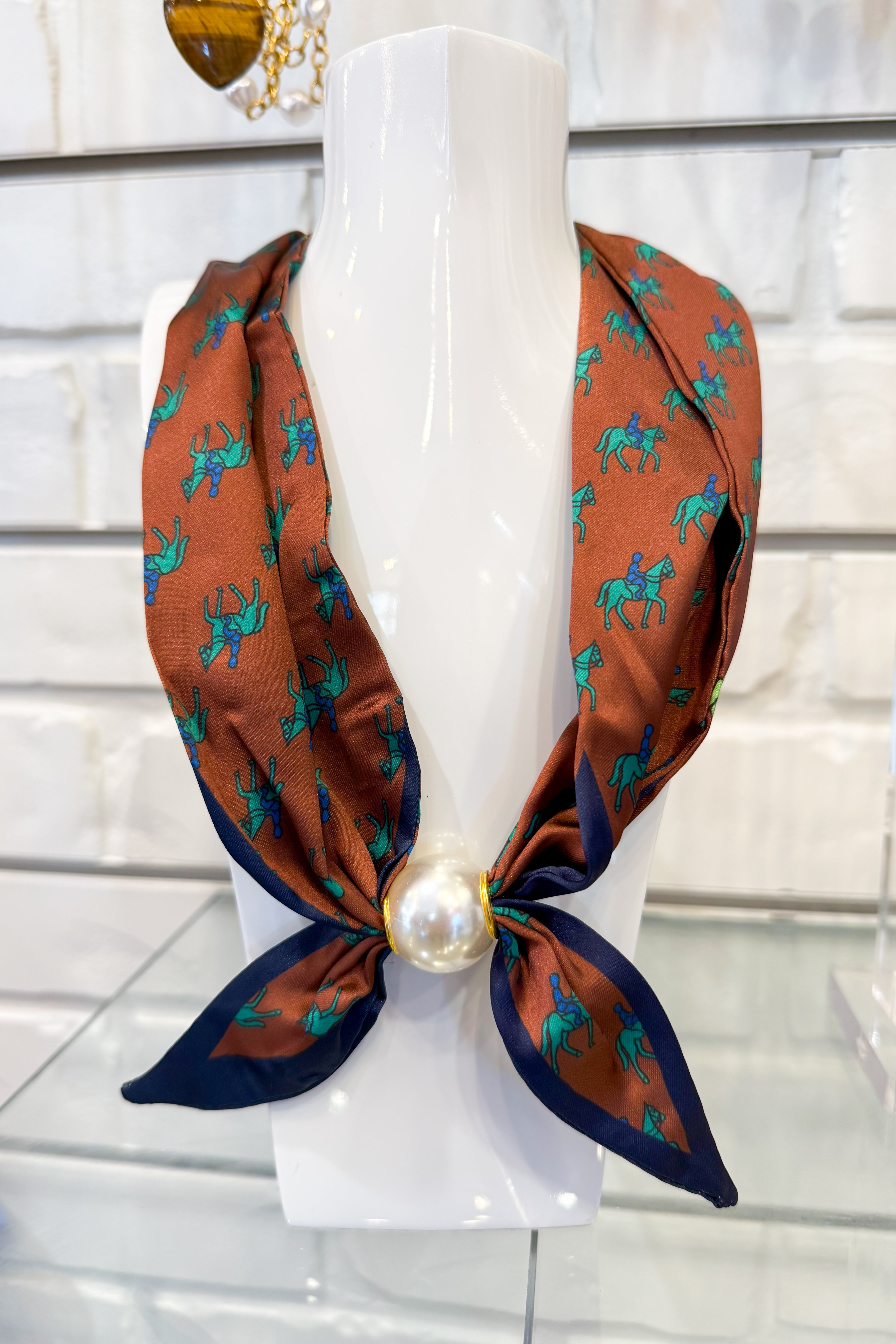 Magnetic Pearl Scarf