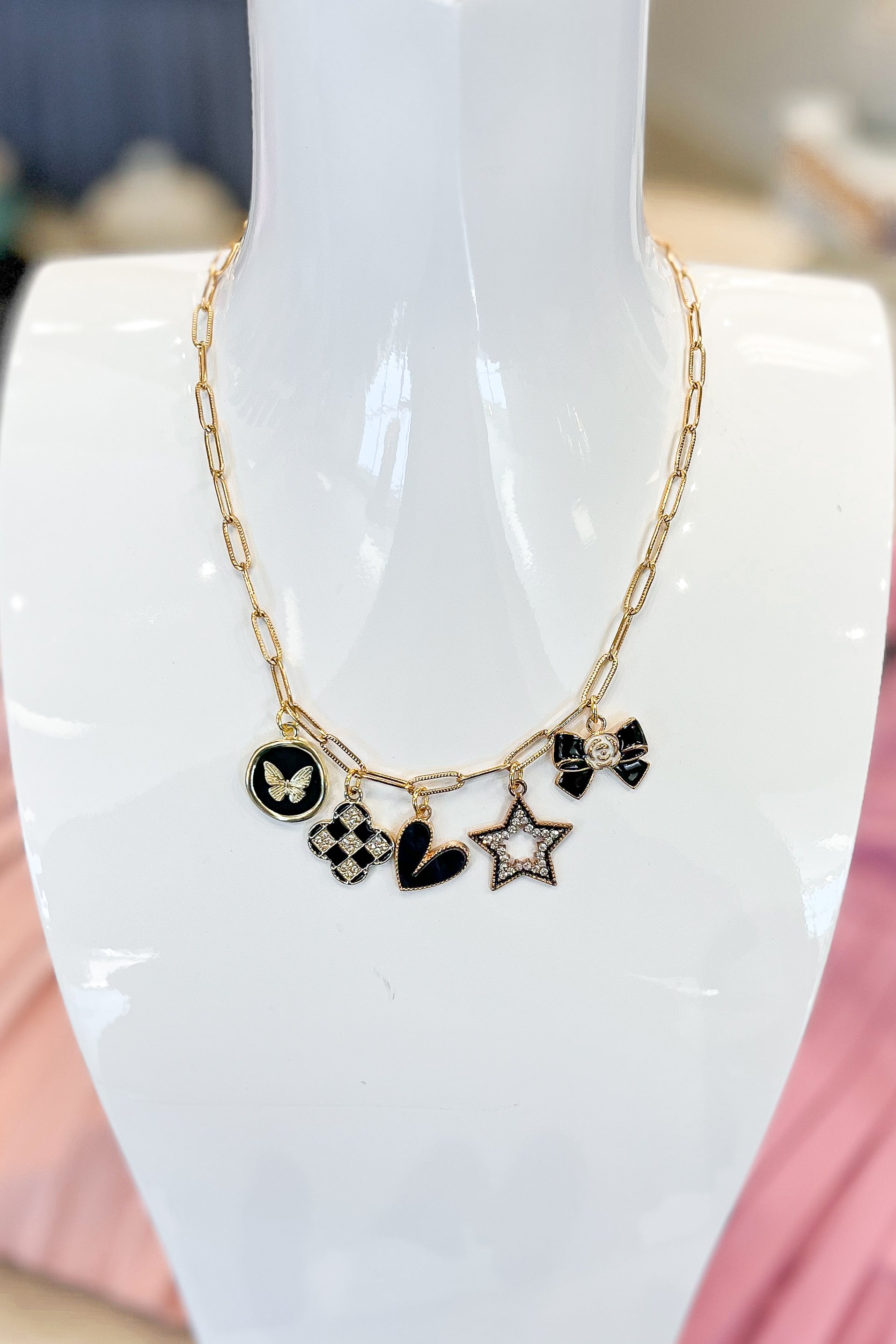 CHARM NECKLACES || BLACK