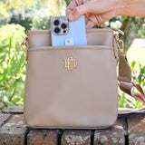 BRIGGS CROSSBODY || TAUPE