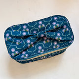 VENICE VINES KISS AND MAKEUP BAG