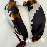 Magnetic Pearl Scarf