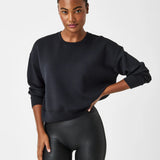 AIR LUXE BLACK CREW TOP